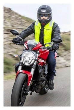 Helite Turtle 2 Airbag Vest 9 Helite Turtle 2 Airbag Vest -Motorcycle Equipment Store helite turtle2 airbag vest hi viz yellow